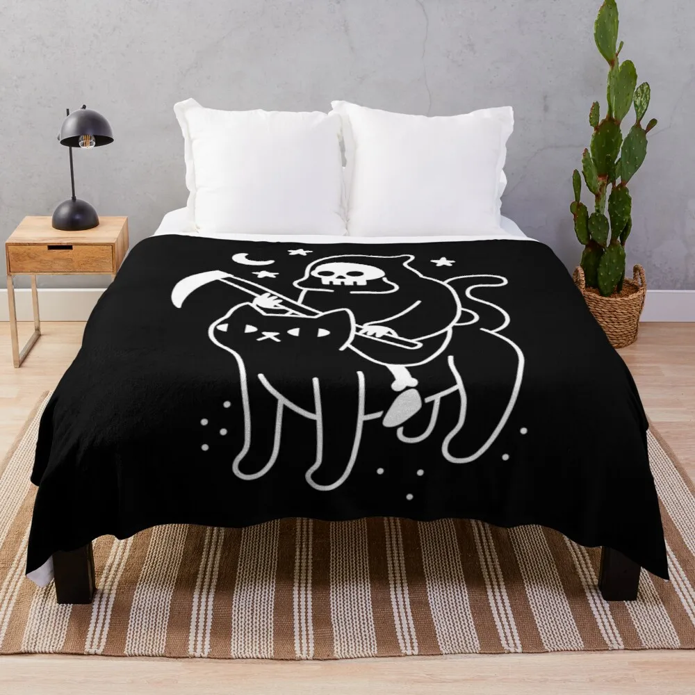 Death Rides A Black Cat Throw  - Luxury Home Textiles Usa avis et prix